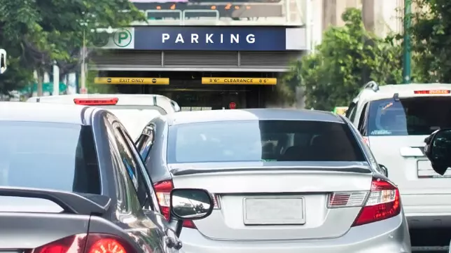 Pik saatlarda trafik